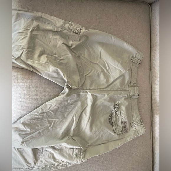 Size 8 cargo capri Columbia pants 🛍 - Picture 5 of 16